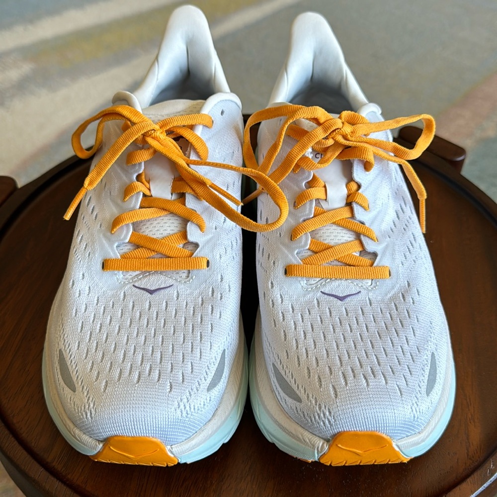 HOKA Women's Clifton 8 Blanc de Blanc/White - Size 8.5